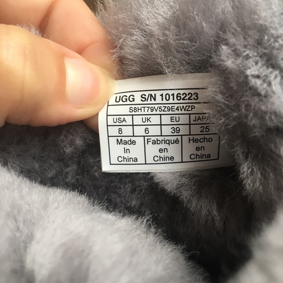 🟢BOGO FREE🟢 UGG boots🟢 - Picture 8 of 14